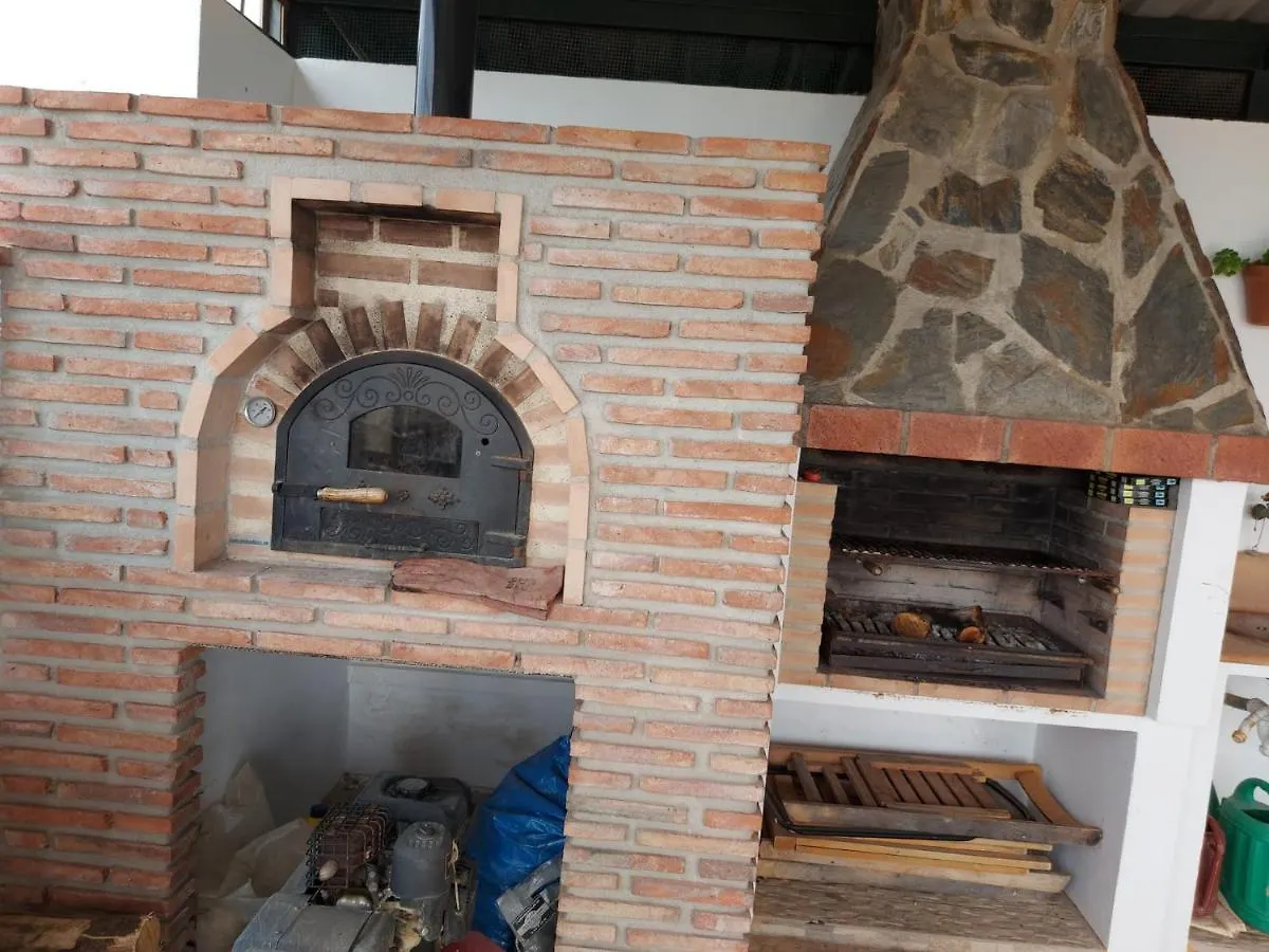 הקונטקטים של Andalusian Farmhouse With Barbecue, Pool And Wifi